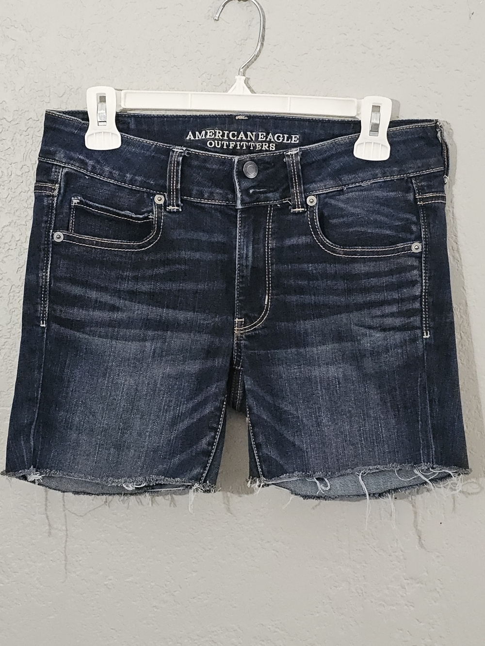 American Eagle Artist Crop Dark Wash Denim Cutoff Shorts Womens 8 Mid-Rise